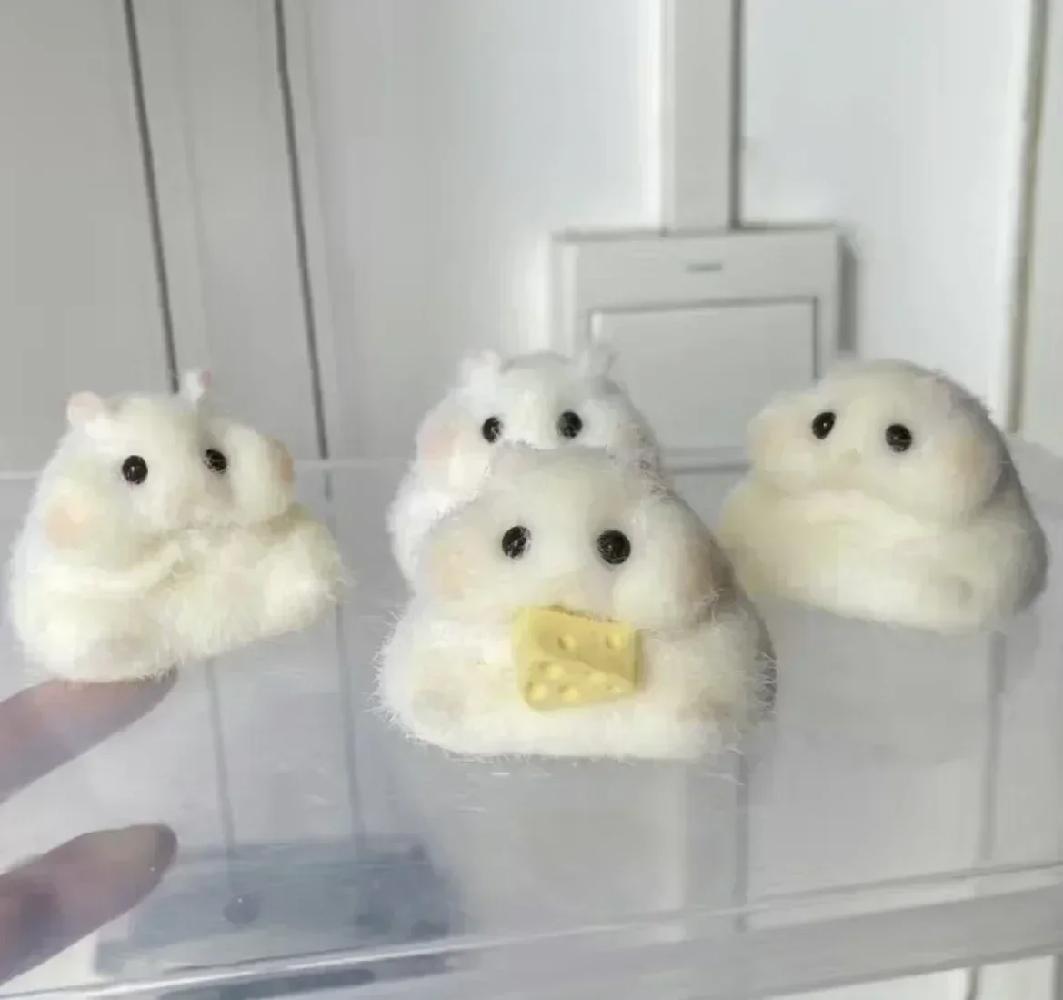Bai Fen Bai Toys Light Grey Taba Squishy New Fidget Toys Playsets Handmade Silicone Mini Kawaii Plush Little Hamster Stress Relief Squishy Toys Playsets