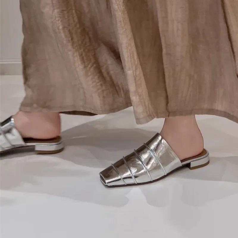 Fashion Women Casual Slippers 2025 New Summer Comfort Shoes Women Home Outdoor Daily Sandals Lightweight Designer Slippers Slides Women