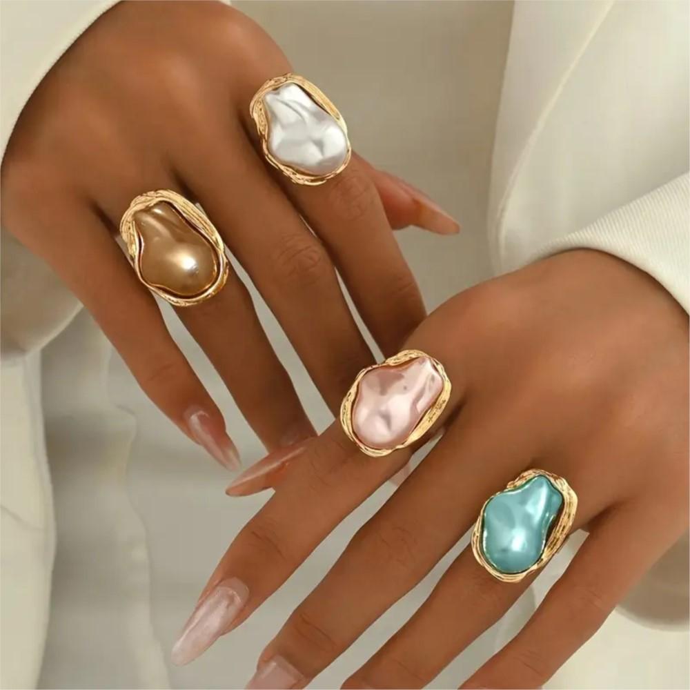 4pcs Elegant Imitation Baroque Pearl Ring Set for Women Vintage Statement Adjustable Rings Daily Wear Jewelry