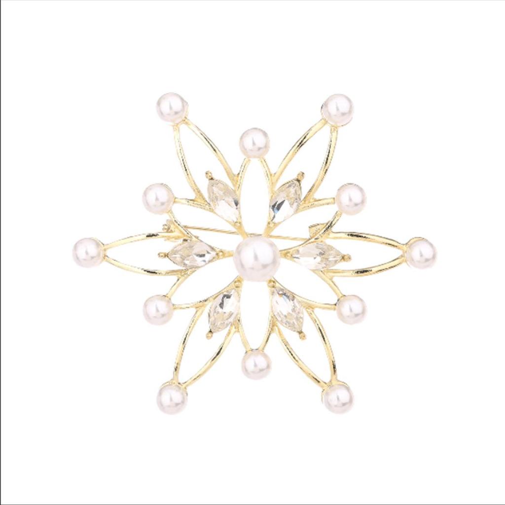 New Luxury Six-Petal Flower Brooch Pin: Unique, Versatile Design Accessory.