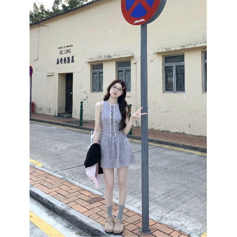 

Kumikumi Sweet Style Lace Stitching Vest Dress Women Summer Niche Floral Waist Hugging A- line Skirt Short dress Skirt L