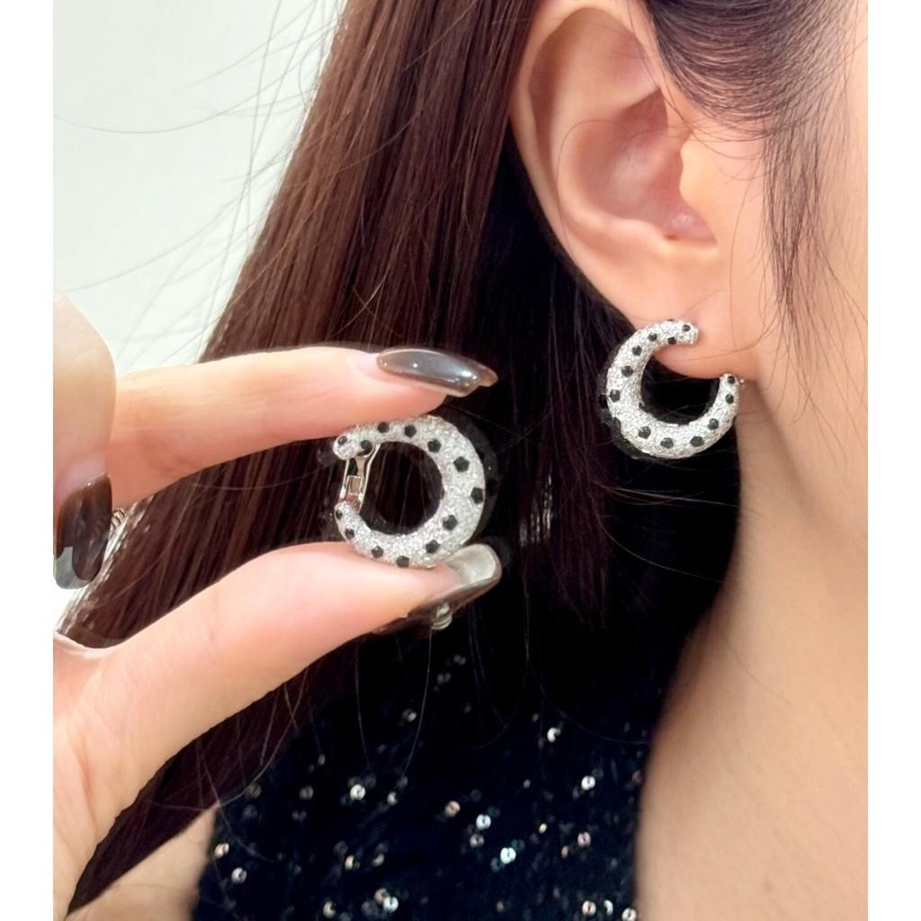 

Leopard spotted earrings Women Can Wear, Adding Rivet Elements Fashionable and exquisite high-end customized electroplating 18k gold