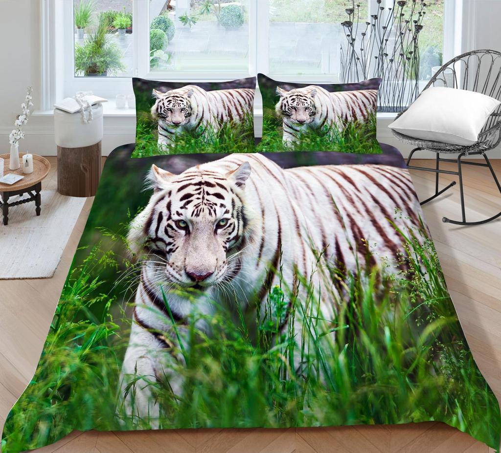 3D Tiger Pattern Luxury Home Bedding Set Full Size Quilt Cover and Pillowcase Ferocious Beast Print Washable Comfortable Bedroom Bedding