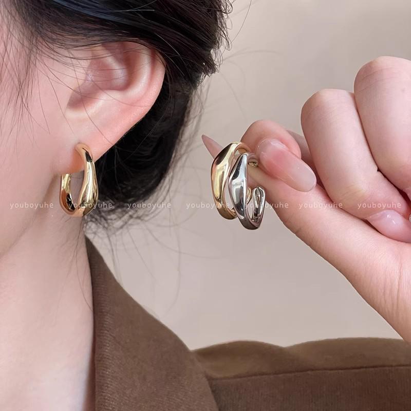 Minimalist Geometric Hoop Earrings with Metallic Shine for Women Electroplated медный