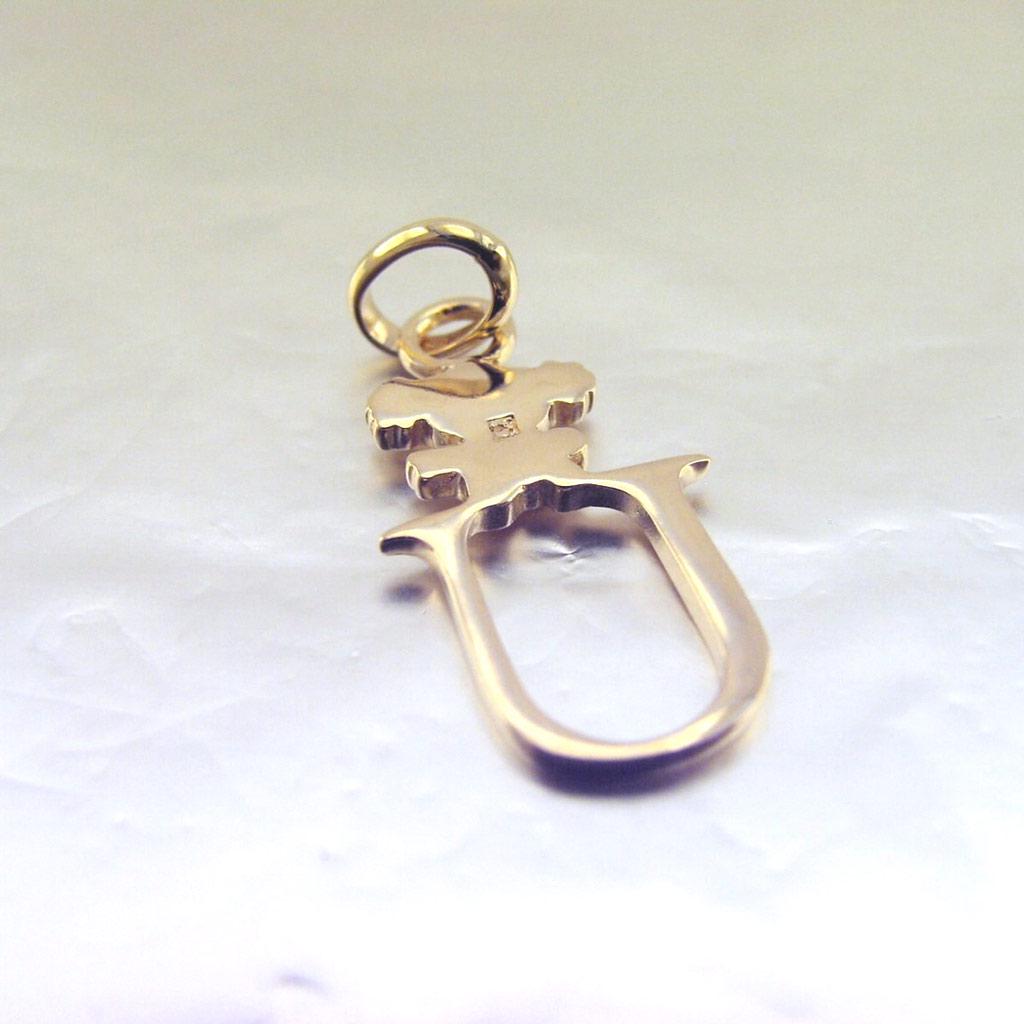 Les Trésors De Lily [E9137] - Gold Plated 'Letter U' Pendant - 15x10 Mm