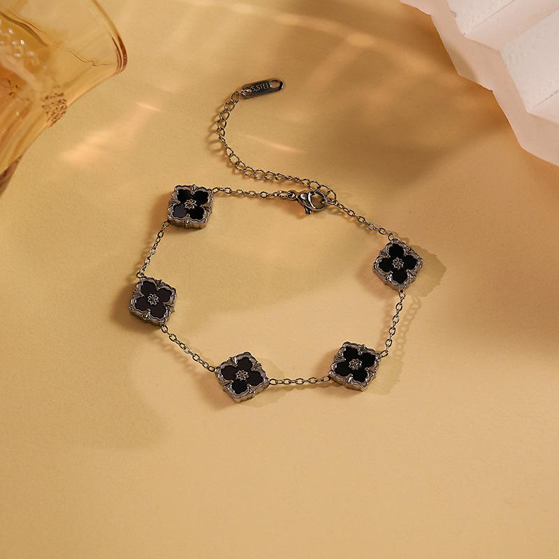 Buccellati Four-Leaf Clover Diamond-Shaped Double-Sided Mother-of-Pearl Stainless Steel Luxury Bracelet