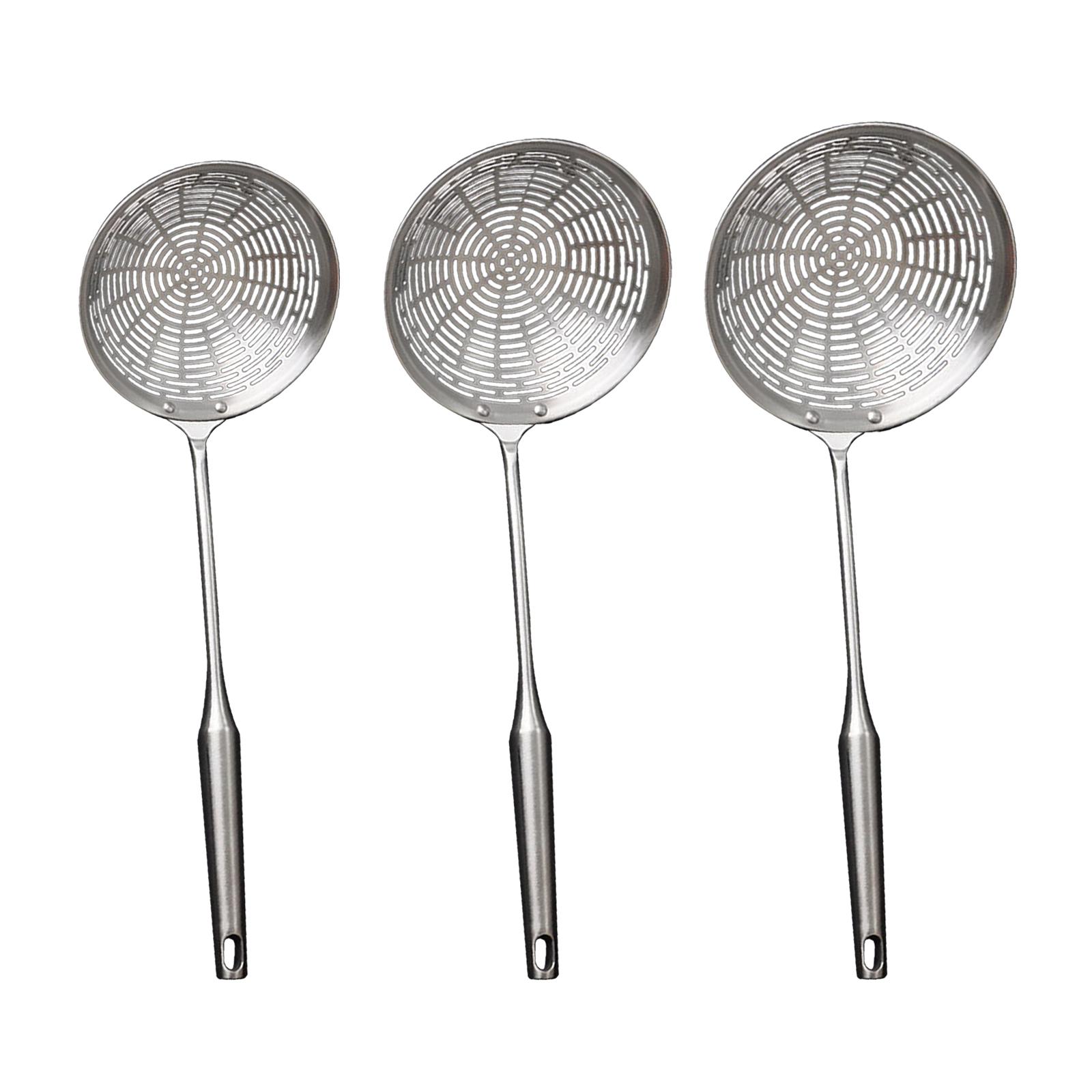 

Spider Strainer with Hole Ergonomic Handle Multifunction Strainer Ladle for Potato Chips Draining Vegetable Fruits Baking 14cm