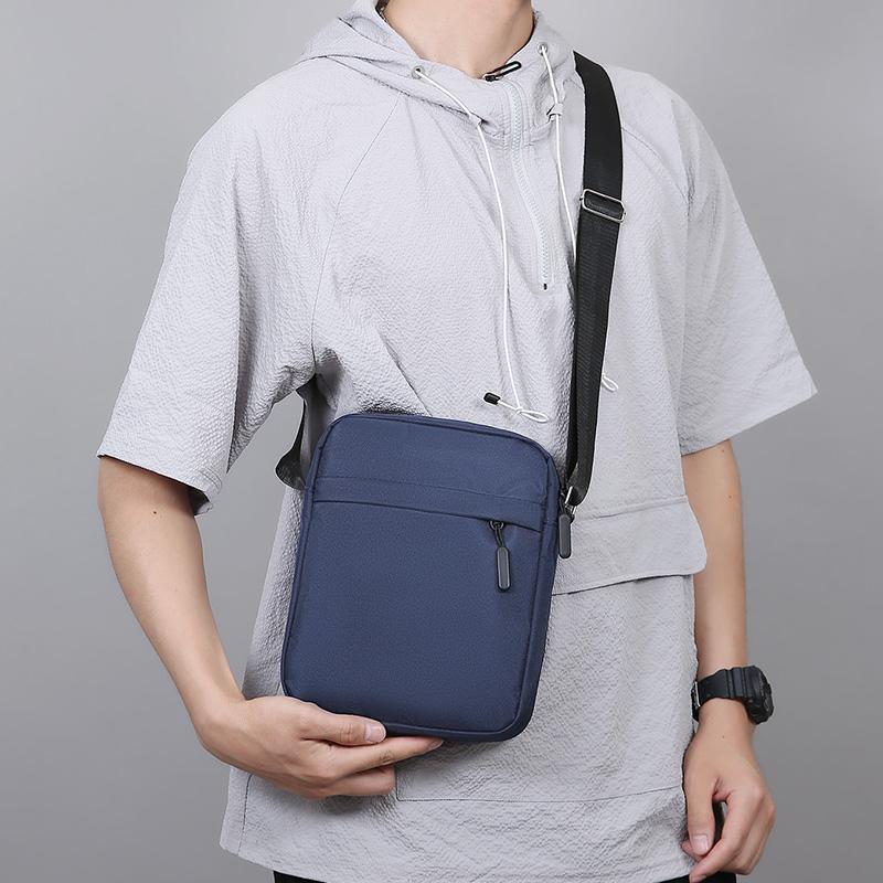 Unisex Crossbody Bag – Lightweight Compact Shoulder Bag with Phone Pocket for Men & Women