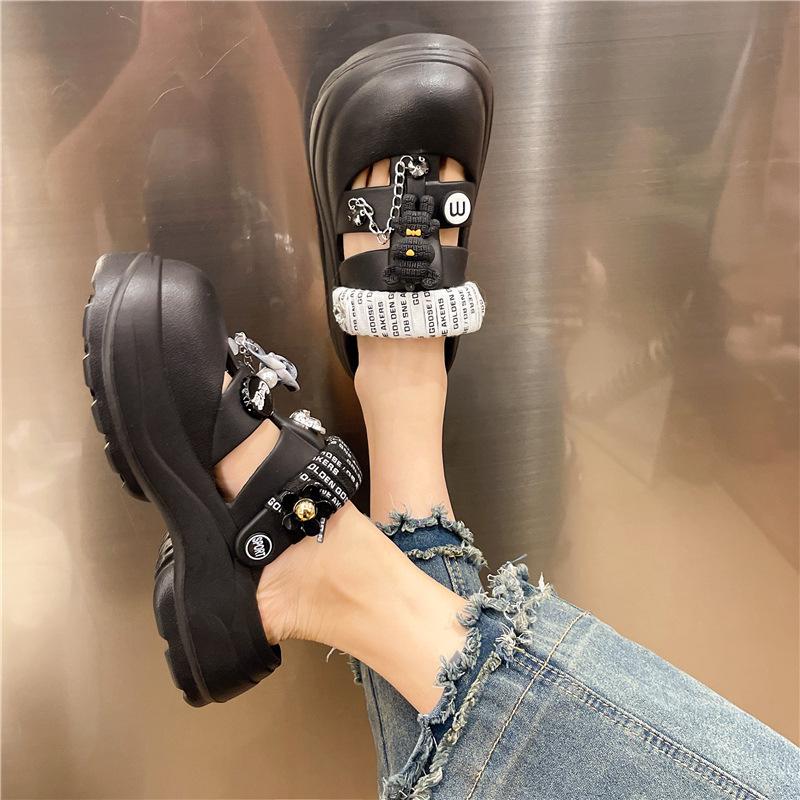 2024 New Summer Outsider Wearing Thick Soles and Two Wearing Roman Sandals on the Beach Caving Sandals for Women