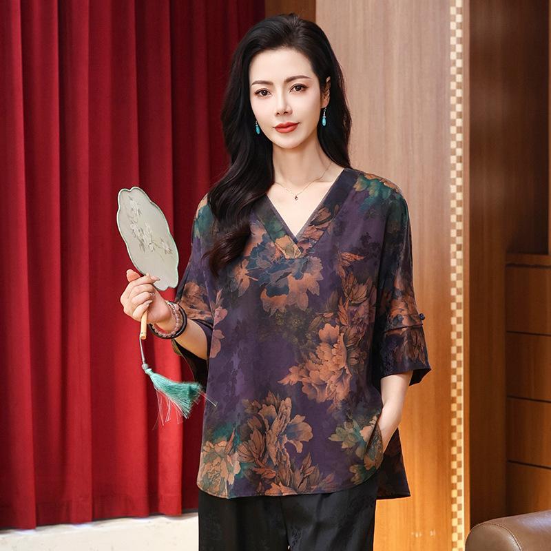 

Хуало ароматная облачная пряжа топ тутовый шелк для среднего и пожилого возраста с принтом V-образный вырез женская свободная шелковая рубашка XXXXL