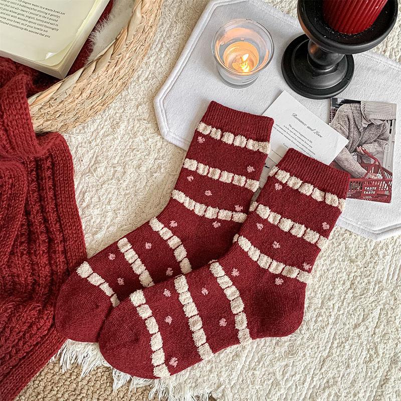 Winter Pile Socks Red Cute Cat Mid Tube Socks Zodiac Year Souvenir Mid Calf Socks Boneless Polka Dot Cotton Socks New Year M
