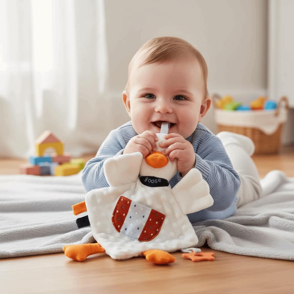 Squeaky Sound Plush Animal Wind Chime Crinkle Sound Plush Infant Baby Rattle  Car Seat Use