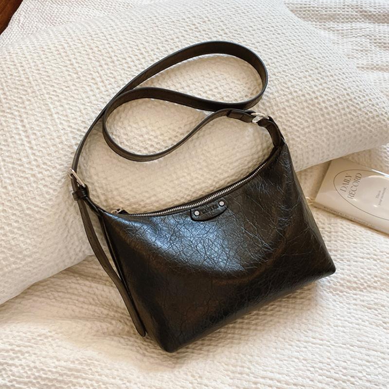 Retro Casual Shoulder Bags For Women  New Large Capacity Solid Color Handbags Simple Pu Leather Female Crossbody Purse