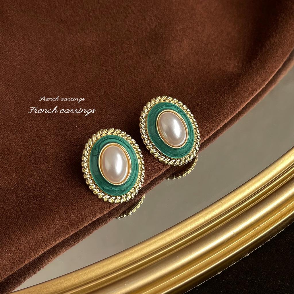 Chinese-Inspired Elegant 925 Silver Stud Earrings with Exaggerated Design