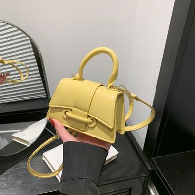 Sac à main de couleur unie de texture de style étranger pour femmes 2024 printemps nouveau messager cette année version coréenne populaire du petit sac carré à bandoulière