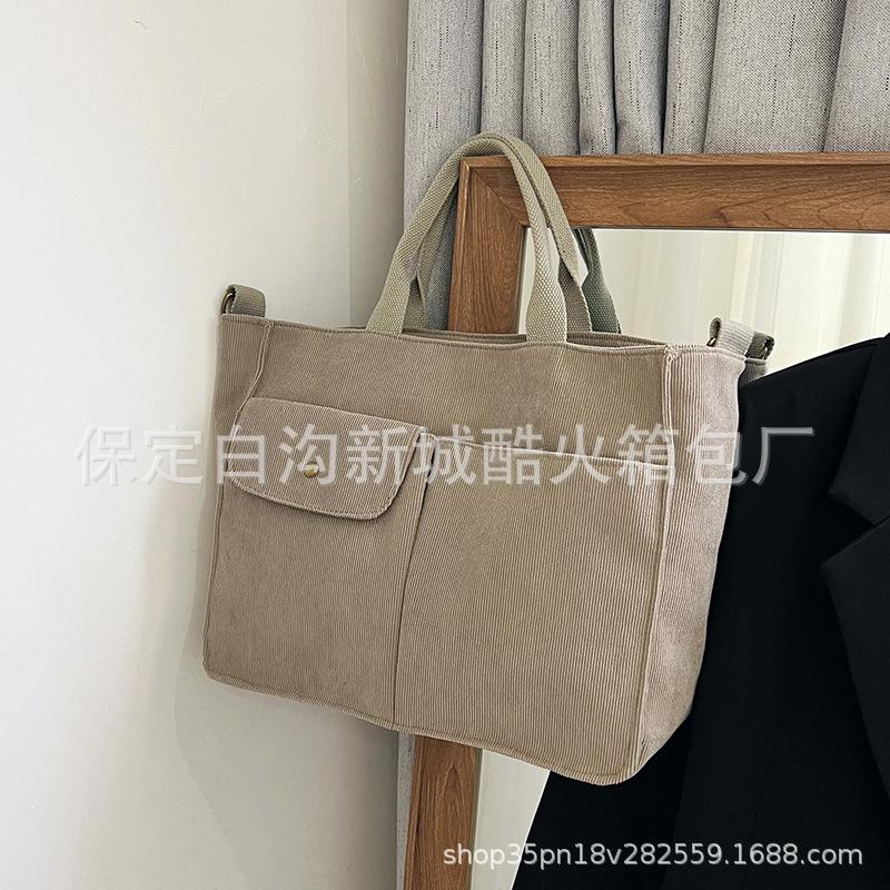 Damentasche Tragetasche Handtasche aus Cord Neue Umhängetasche Stilvolle und einfache Umhängetasche Große Kapazität