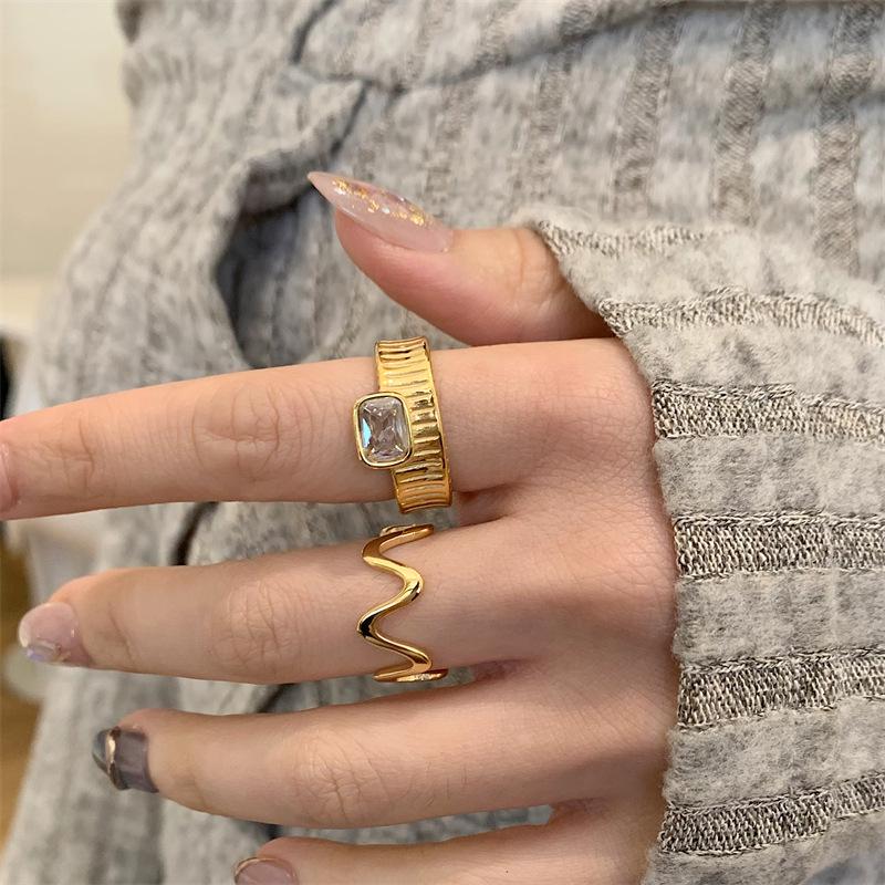 18K Gold Plated Wave Gear Pattern Ring for Women - Trendy and Stylish Index Finger Jewelry Size 8