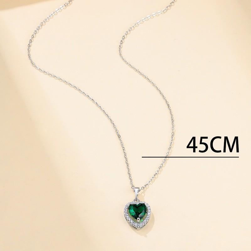 Hot-selling White Diamonds Imitation Moissanite Heart Shape, Slightly Inlaid White Edge Diamond Necklace Temperament Fashionable