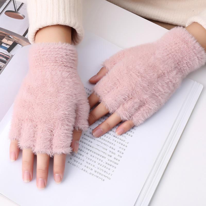 Women's Cute Fingerless Plush Gloves – Warm Nylon Mink Velvet for Autumn and Winter