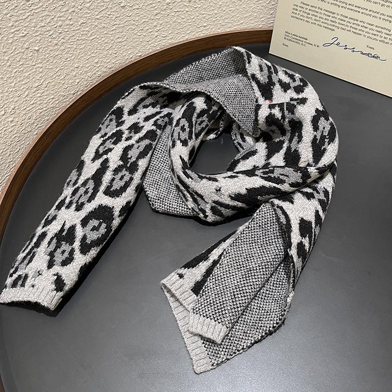 Leopard Print Scarf Women's Winter Korean Style Versatile Niche Design Scarf High End Thickened Warm Imitation Cashmere Shawl