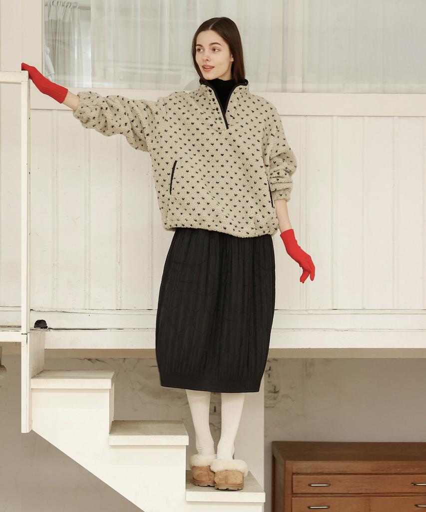Waiowai Quilted Pleated Voluminous Midi Skirt_Black