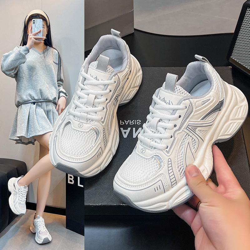 Thick-soled small man height increase versatile dad shoes 2025 new shoes women's popular soft-soled not tired feet sports women's shoes