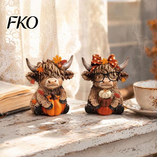 Fine Carving Wood Art 2PCS Highland Cow Ornament, Wooden Rustic Style Figurine, Thanksgiving Home Decoration Theme Art, for Entrance Living Room Decor