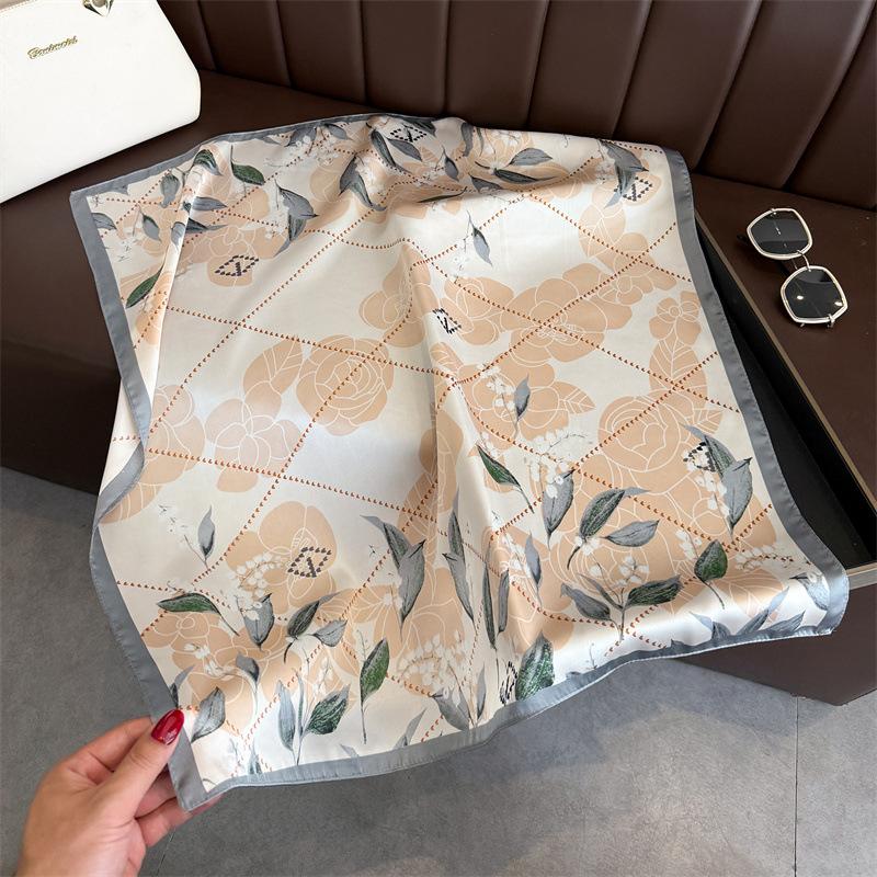 Elegant blooming floral print silk scarf square scarf premium shawl sunscreen neck small square scarf headscarf women's scarf
