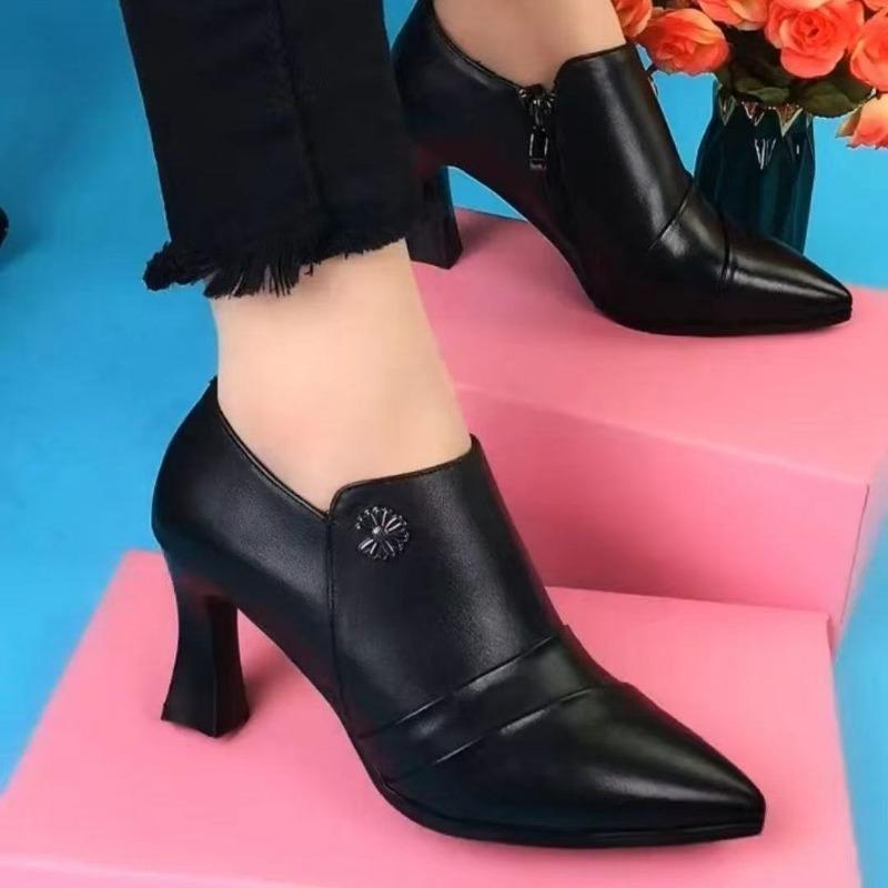 

Одинарная обувь женская осенняя новая кожаная с острым носком на высоком каблуке с глубоким вырезом модная универсальная одинарная обувь на высоком каблуке одинарная обувь 41 чёрный