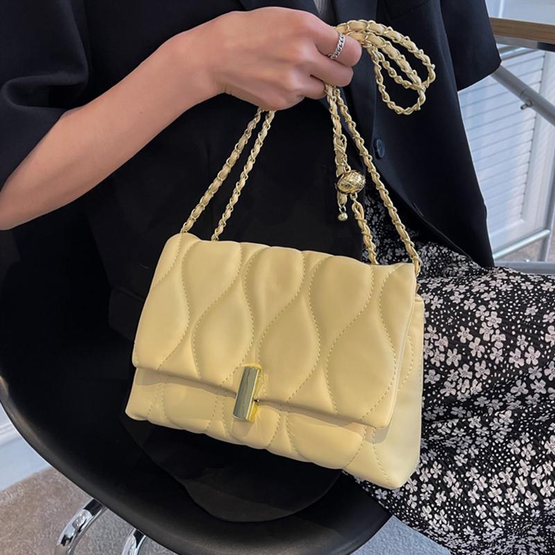 Spring Fashion Small Square Bags for Women  Soft Leather Flap Design One Shoulder Bag Lady Commuter Handbags Purses