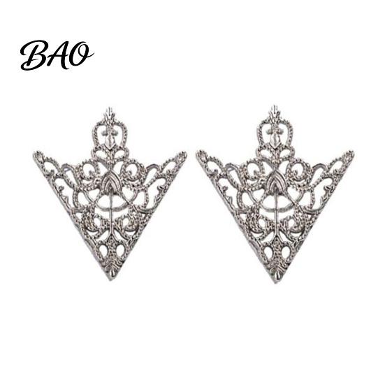Spilla per colletto di camicia, 1 paio, clip vintage, decorazione traforata, clip di fissaggio in lega, spilla a triangolo per uomo donna