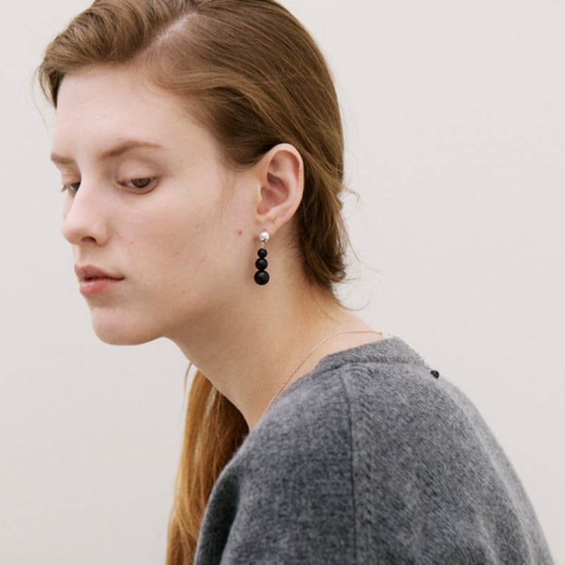 poery Onyx Drop Earring