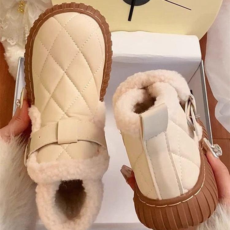 

Snow boots women s winter piled and thickened 2025 new warm platform bread shoes Northeast cotton shoes non-slip soft-soled shoes 40