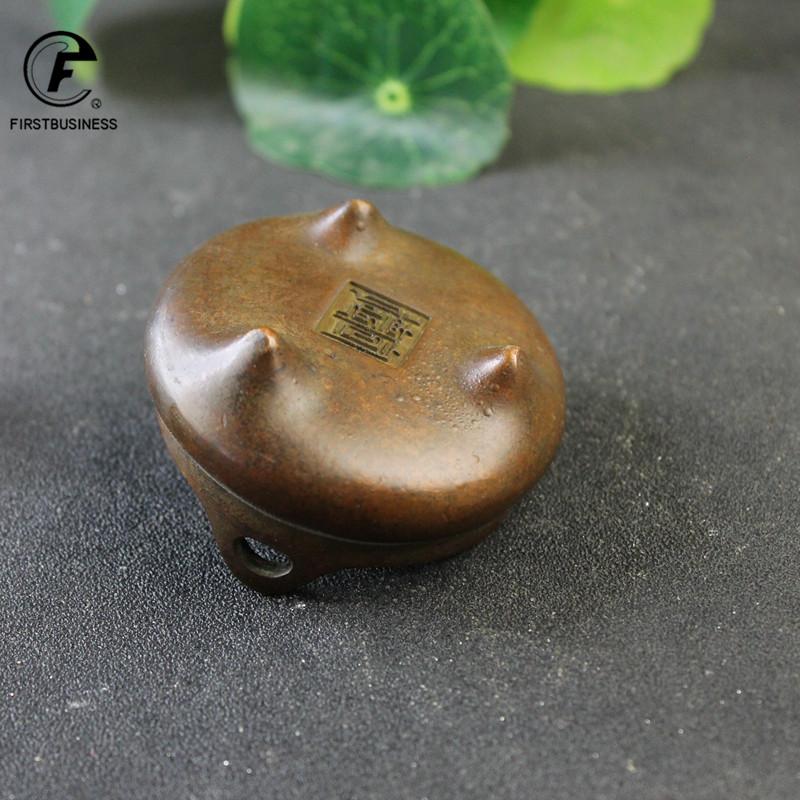 Vintage Brass Incense Burner Chinese Traditional Round Belly Three-legged Ming Xuande Furnace Office Desk Decor Ornaments