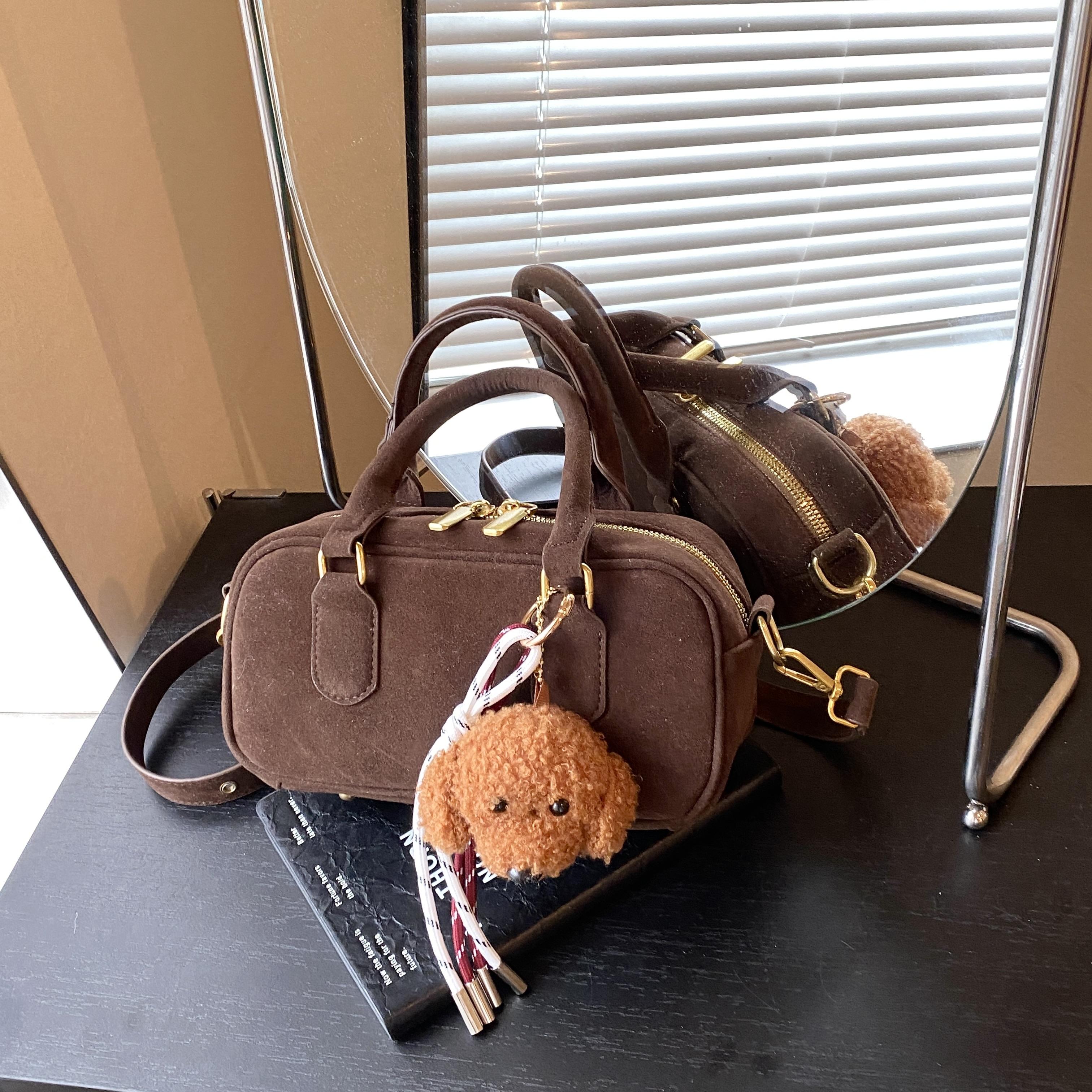 

Матовая ретро-сумка высокого класса для дам, стильная сумка на одно плечо с подвеской в виде плюшевого щенка