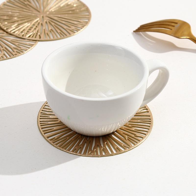 European Cross-border Creative PVC Heat Insulation Placemat for Plates, Bowls, and Teacups - Anti-Scald Design