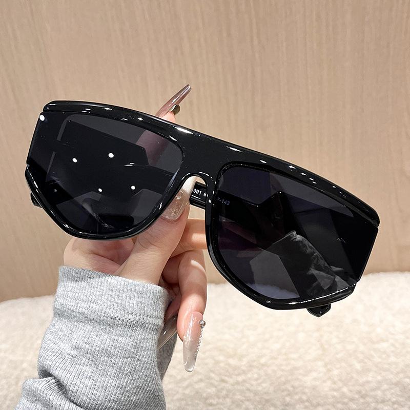 Vintage Luxury Brand Designer Oversized Pilot Sunglasses for Women Men Shades Big Frame Windproof Popular Punk Sun Glasses UV400
