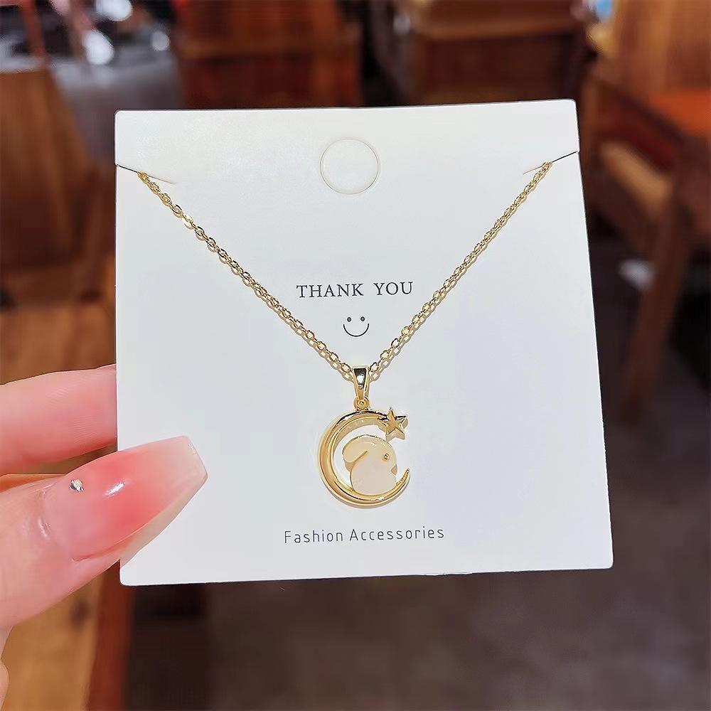 Non-Fading Luxury Maple Leaf Butterfly Clavicle Necklace