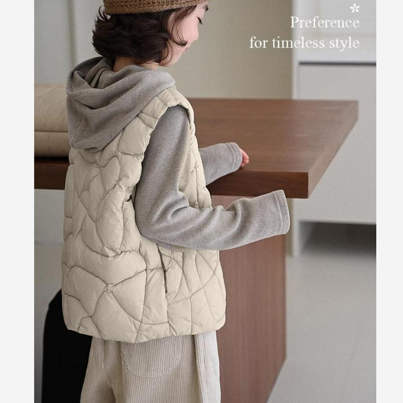 High-velvet Middle-aged Children's Down Vest with 90% Duck Down Content, School Uniform Artifact To Keep Warm