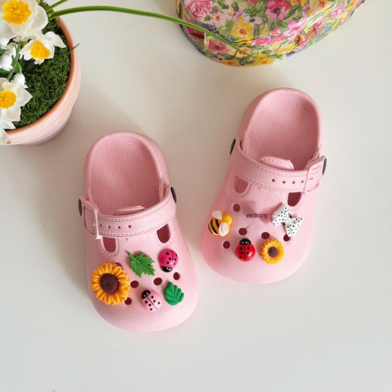 DIY Crocs Decoration Kit: Detachable Cartoon Buckles with Cute Sunflower & Ladybug Designs for Kids