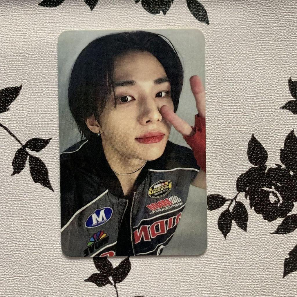 [USED] Hyunjin StrayKids Sanok RakuSTAR Limited 2nd Week Trading Card