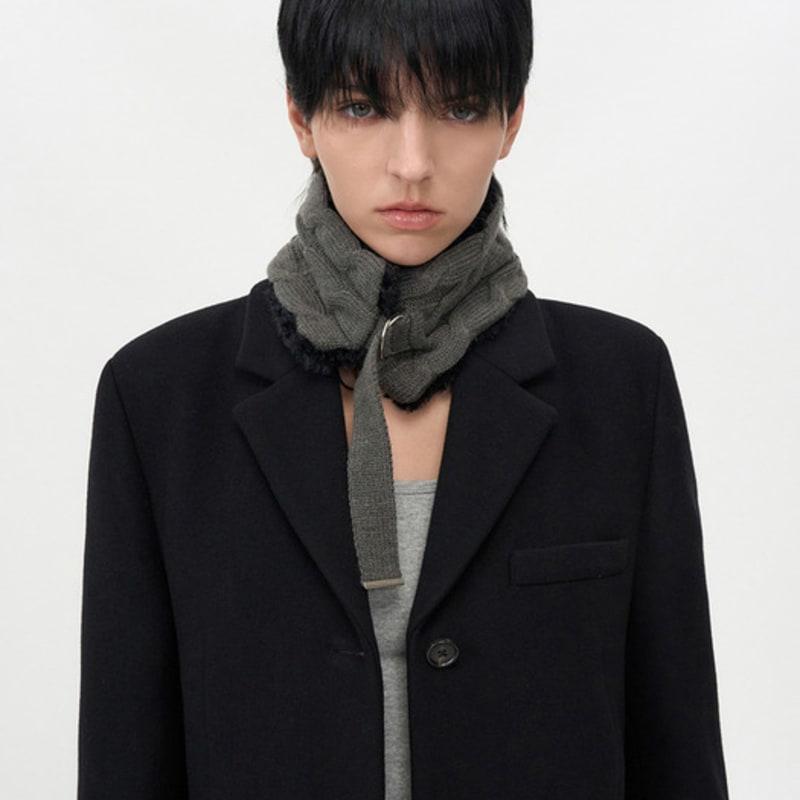 INSILENCE WOMEN Cable Strap Neck Warmer CHARCOAL