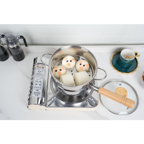 20cm Yukihira Pot with Steamer, Stainless Steel, Gas/IH Compatible, Single-Handed Pot, Easy to Use, Pouring Spout, Wooden Handle, Hammered Texture, Yu