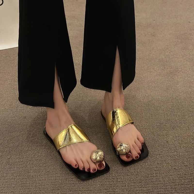 Fashion Summer Women's Thong Sandals 2024 New Square Toe Flat Slippers for Women Outdoor Light Casual Beach Fashion Women's Flip Flops