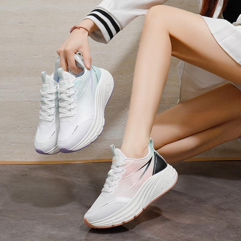 2025 New Casual Breathable Running Shoes Summer Anti-slip Women Hiking Sneakers Professional Elasticity Cushioned TennisTrainers