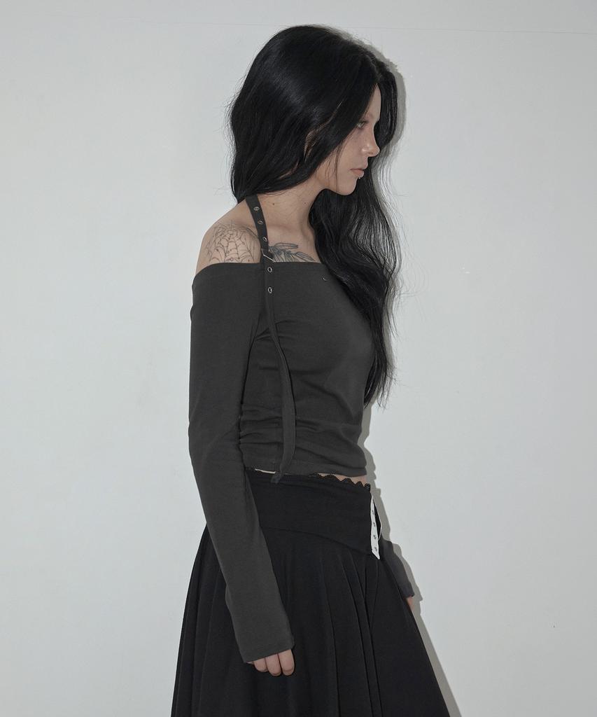 GROWHIDE Tuety Belt Strap Off Long Sleeve T-Shirt_Charcoal