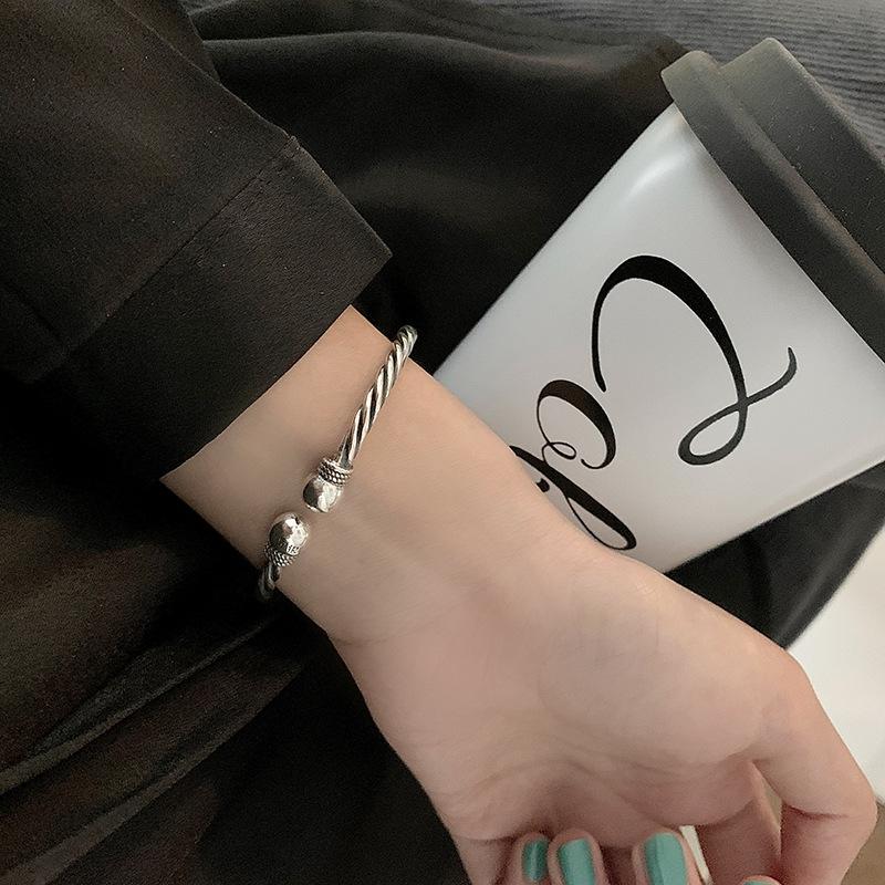 ANENJERY Buchstaben-Kreis-Armband, Armreifen für Damen und Herren, Liebhaber-Manschettenarmreif, Valentinstagsgeschenk