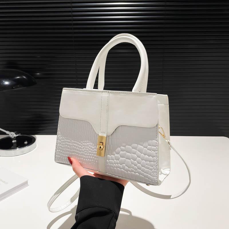 New Crocodile Pattern Splicing Fashionable Solid Color Casual Large Capacity Trend Simple Fashion Crossbody Shoulder Small Square Bag