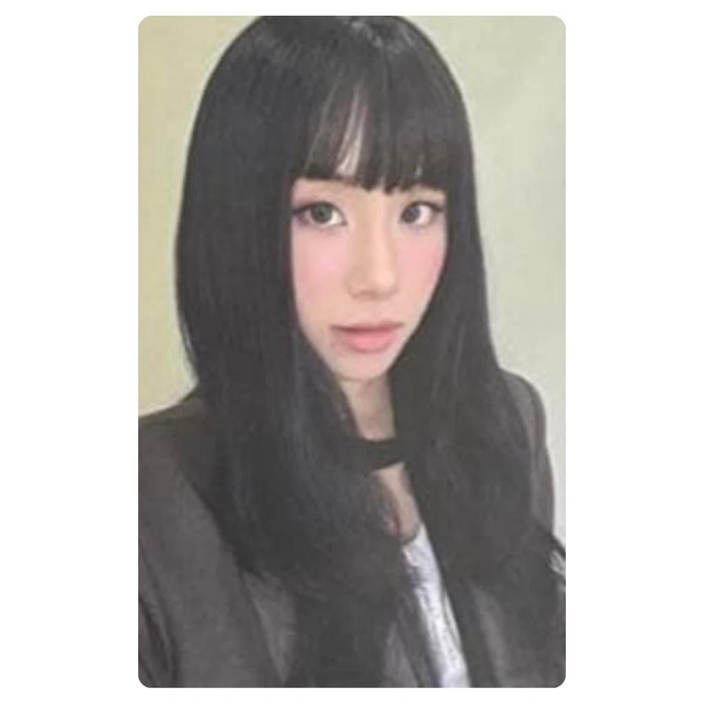 TWICE CARD FOTO SEZONUL SALUTĂRILOR 2026 OFICIAL JYP Fani