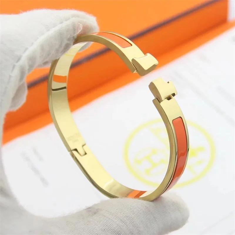 2025 Nouveau Bracelet Couple Simple Polyvalent Bracelet Mode Bracelet Bijoux Cadeau pour Petite Amie Cadeau à Choisir Absolument